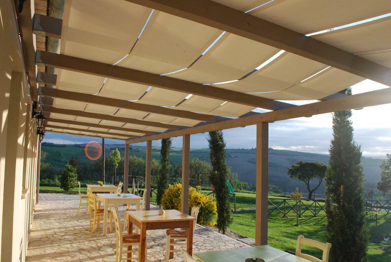 Le Maracla Country House Iesi Bagian luar foto