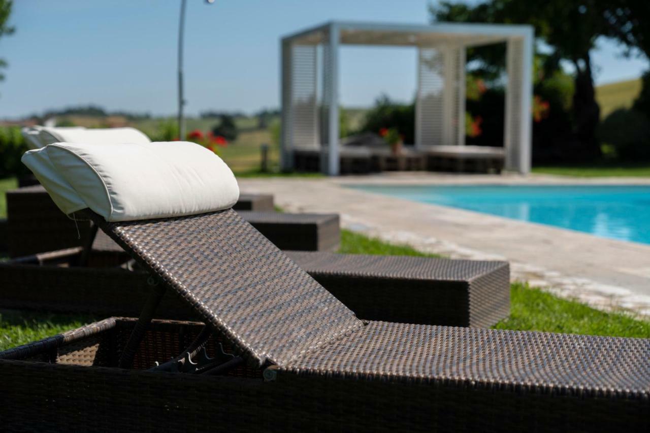 Le Maracla Country House Iesi Bagian luar foto