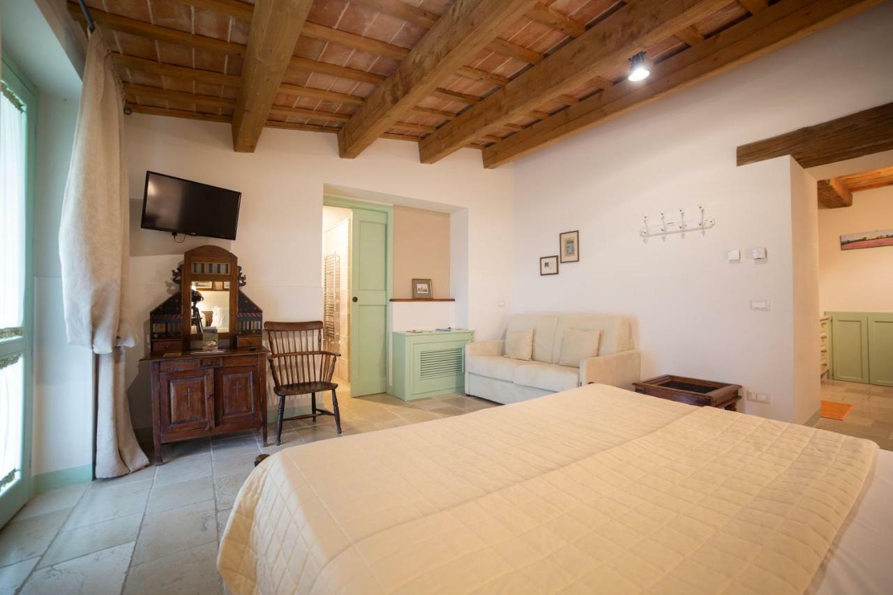 Le Maracla Country House Iesi Bagian luar foto